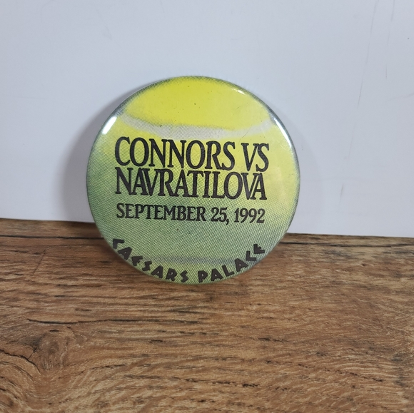 Vintage 1992 Pinback Sports- Tennis- Connors vs Navratilova caesars palace 3inch - Picture 2 of 5